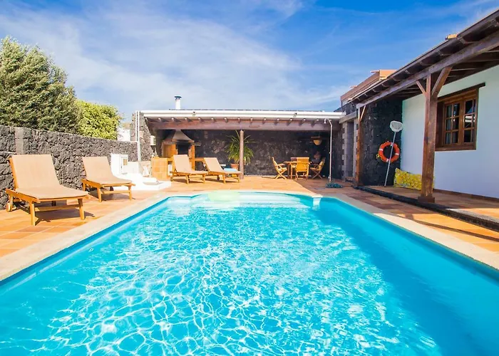 A1 Casas Y Juani Y Juan Lanzarote *